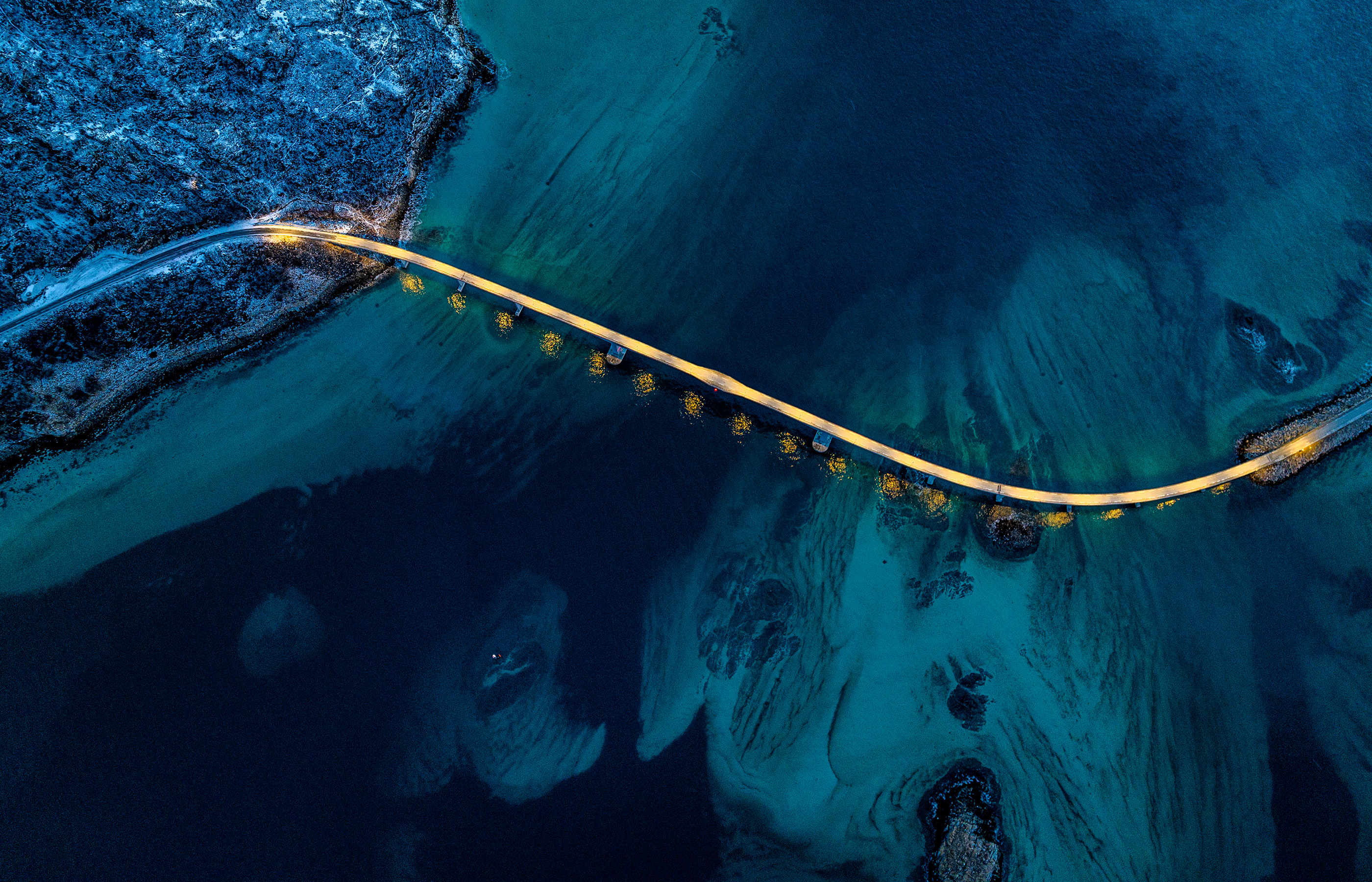 Web banner for PoV on how communication service providers can unlock the csp revenue growth opportunities that lie at the edge of their networks