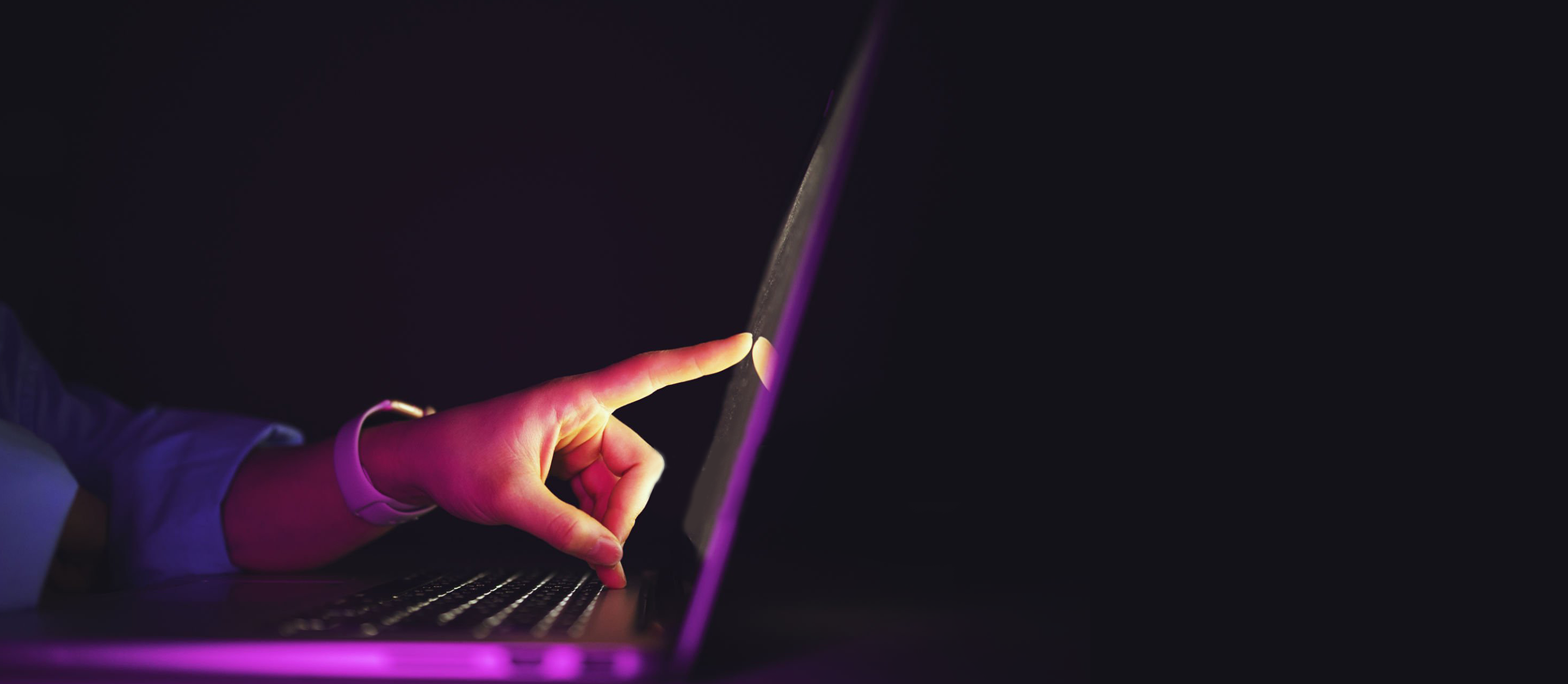 4930-Web Banner-2882X1258 (1)