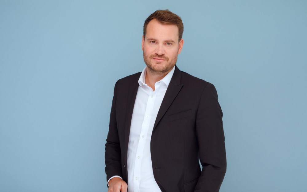 How COVID-19 is affecting car sales and consumer attitudes - Capgemini