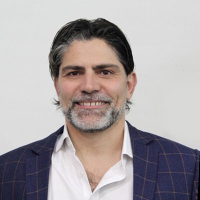 Dan, a seasoned global consultant and operations leader, brings over 25 years of experience in enhancing diverse businesses. Proficient in finance, procurement, and consulting, Dan excels in operational strategy, process optimization, procurement, and transformations. A strategic thinker, Dan simplifies complex data, fosters collaboration, and delivers quick, effective strategies, combining entrepreneurship with astute commercial acumen for optimal results.